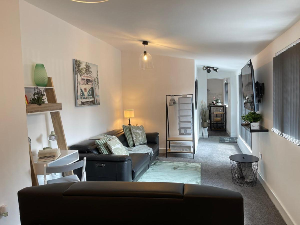 Cute+cozy For 2 +secure Offroad Parking Apartment